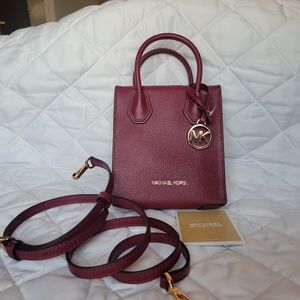 Micheal Kors Xtra Small Mercer Crossbody